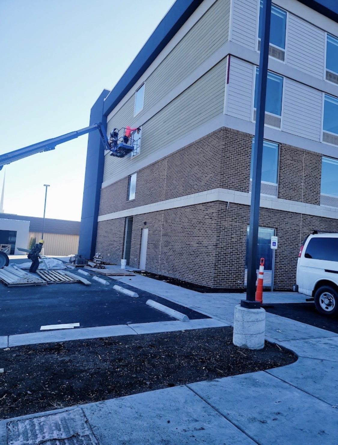 Exterior Window Clean by Lift by ICT Post Construction Cleaning in Wichita